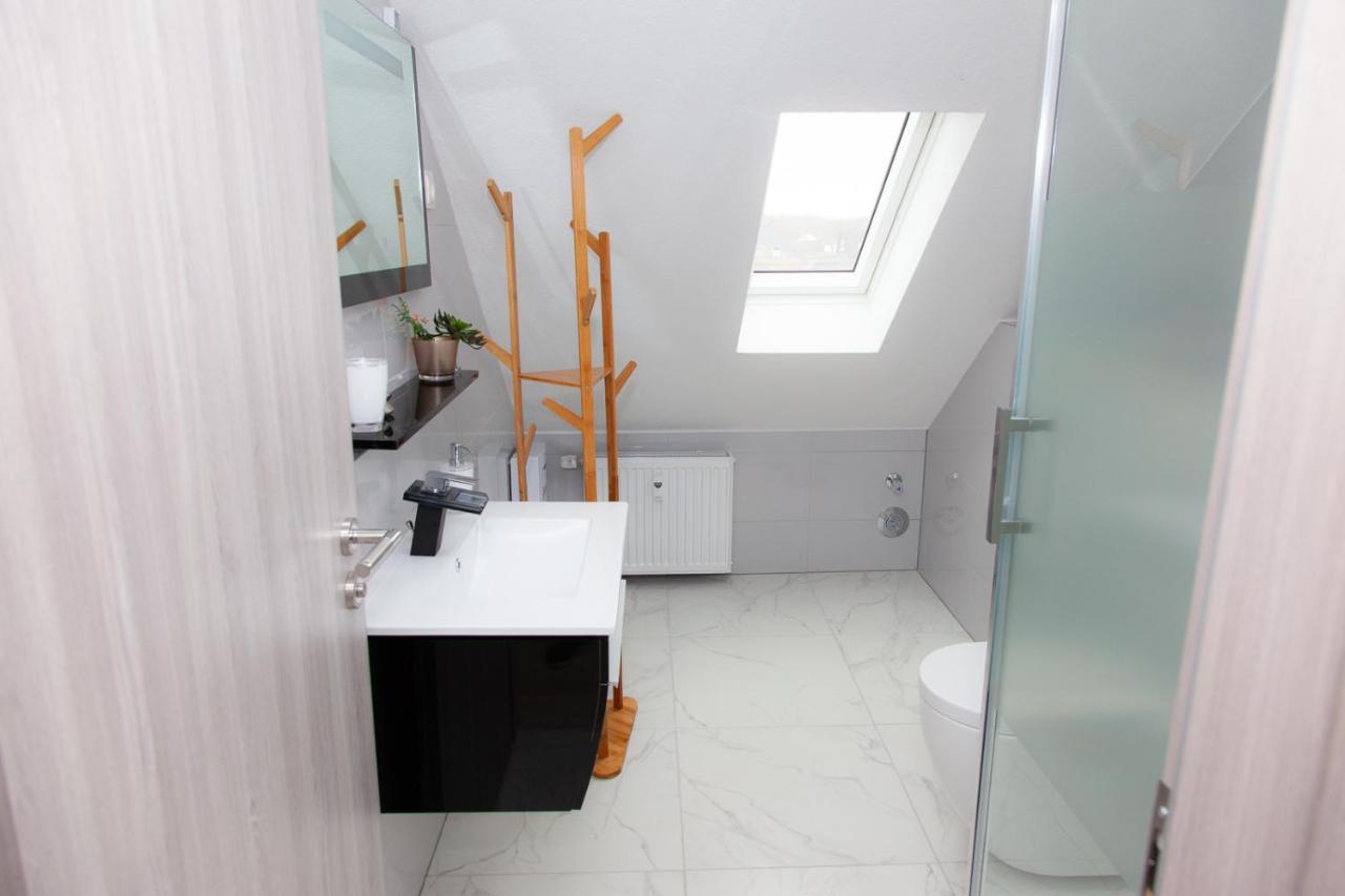 דיסבורג T&K Apartments Near Messe Fair Trade Duesseldorf Und Airport 3A מראה חיצוני תמונה